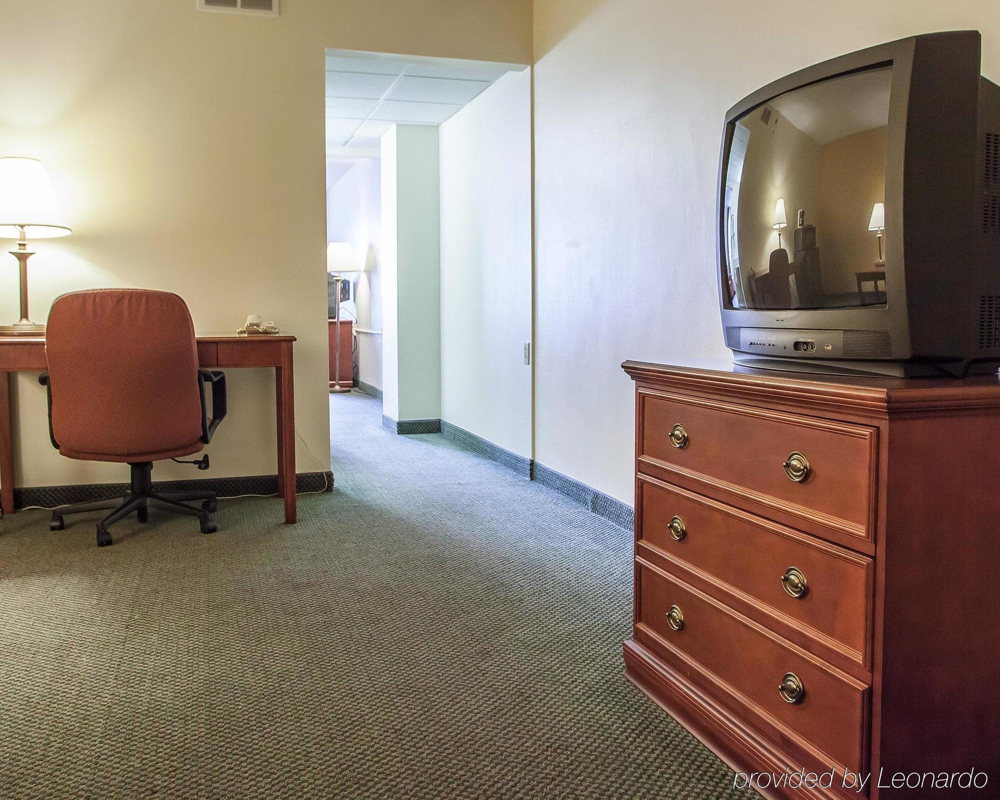 Quality Bradley- Bourbonnais Mini-hôtel