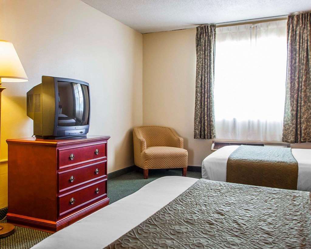 Quality Bradley- Bourbonnais Mini-hôtel 2*